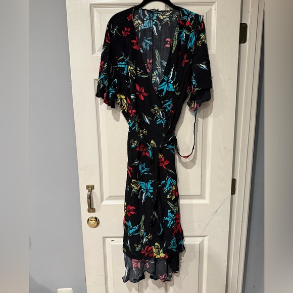 Eloquii Dresses & Skirts - Eloquii Black Floral Dress